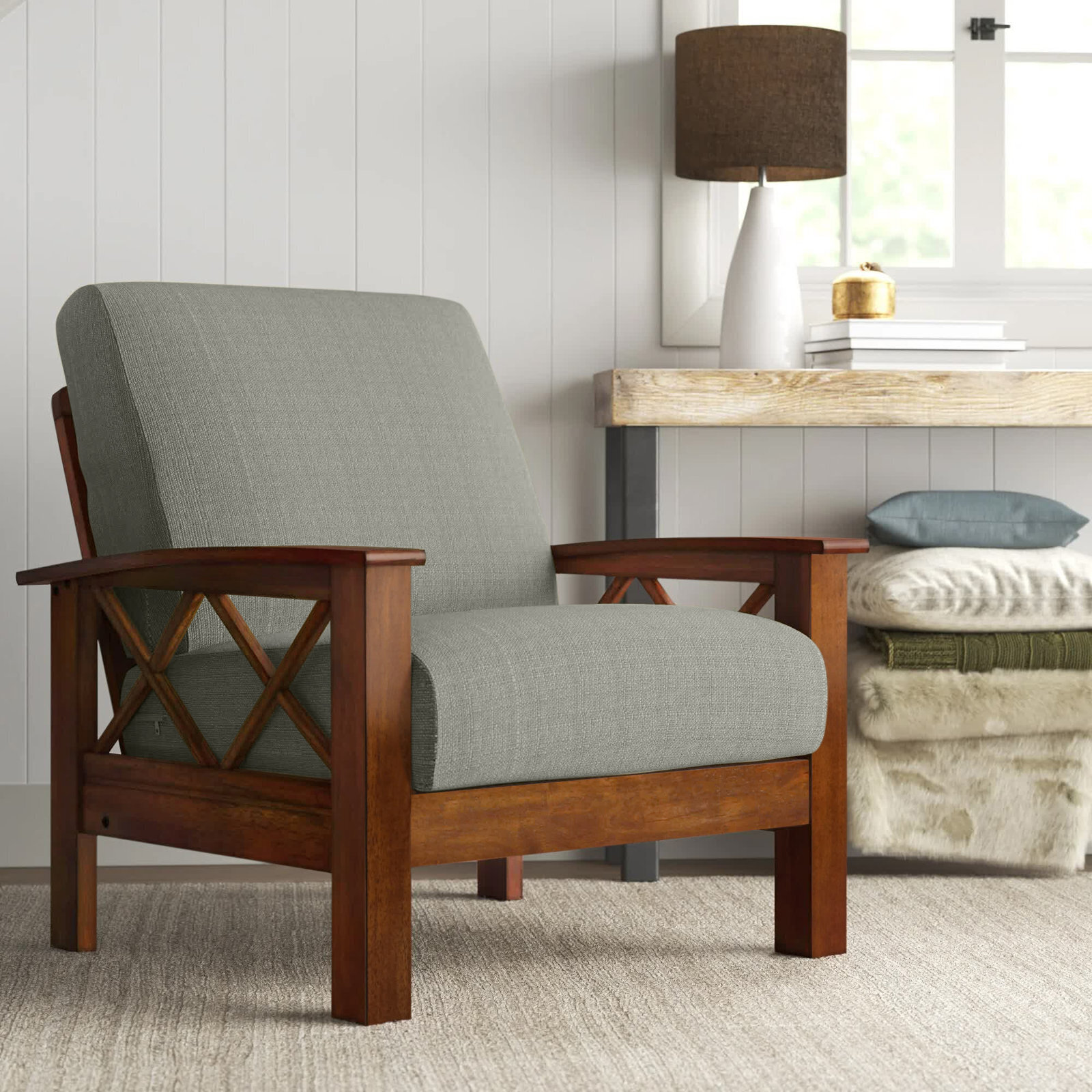 Traditional mission style arm chair