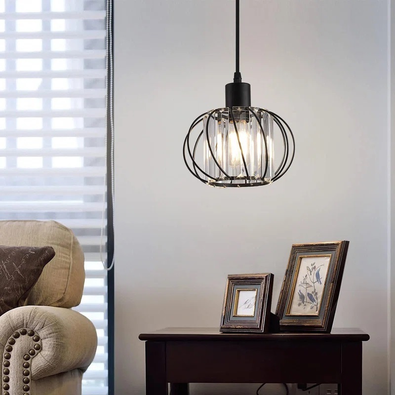 Versatile plug in swag lamp
