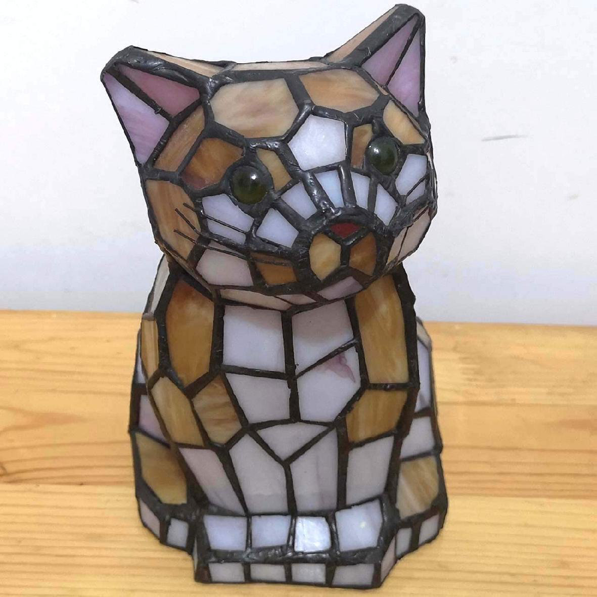 Versatile Tiffany Cat Lamp