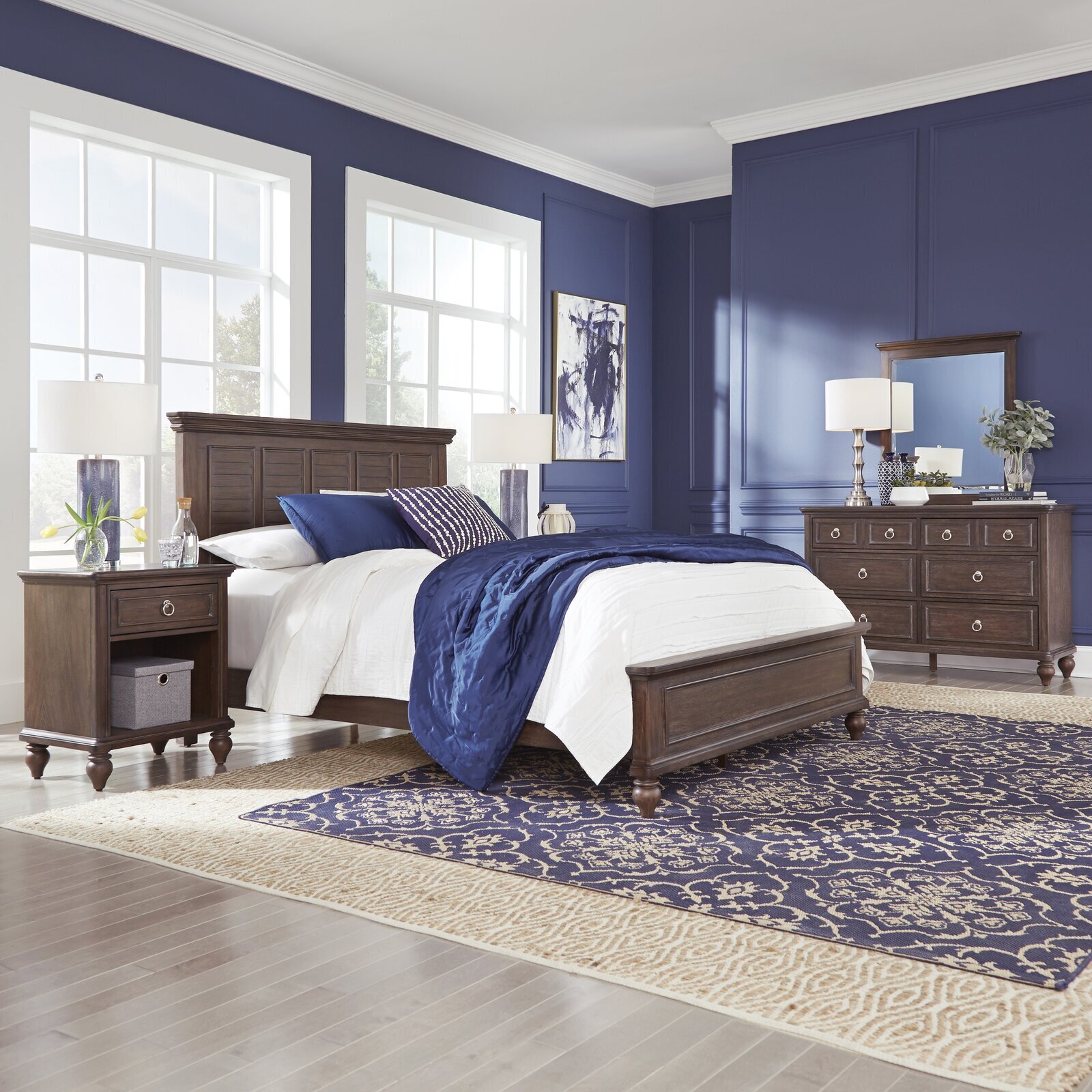 Versatile tropical bedroom furniture set