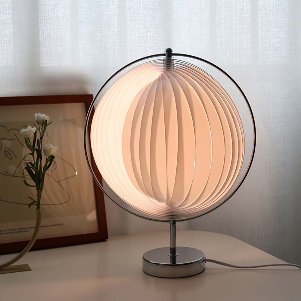 Vintage moon table lamp
