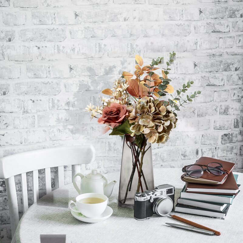 Vivid colors flower arrangement