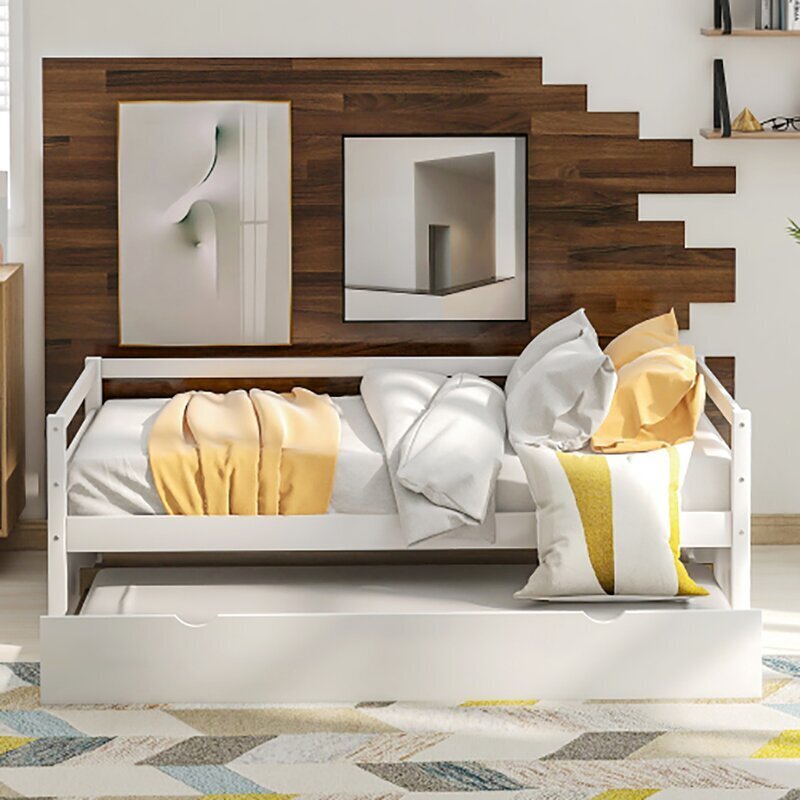Wicker and rattan daybed trundle