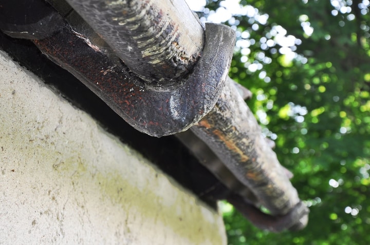 wooden rain gutter