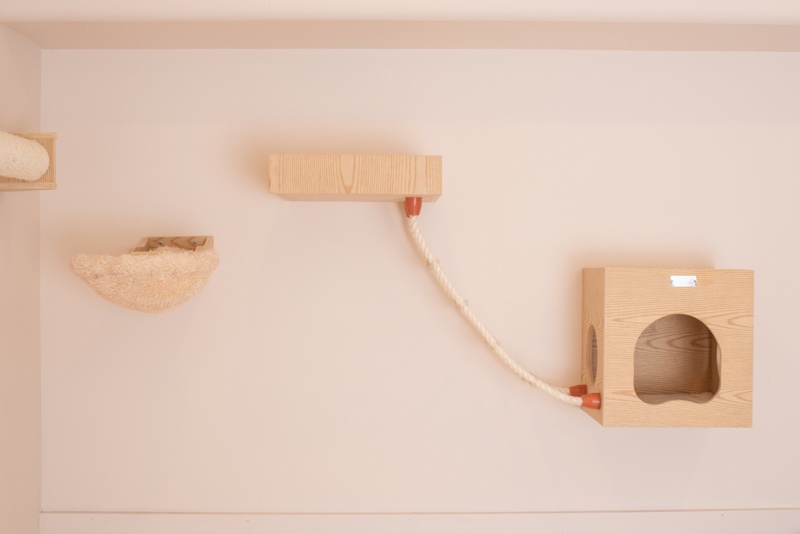 14" Real Wood Wal Cat Tree
