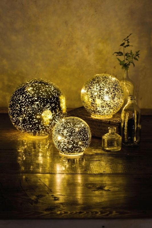 3 Piece Ball Light Figurine Set