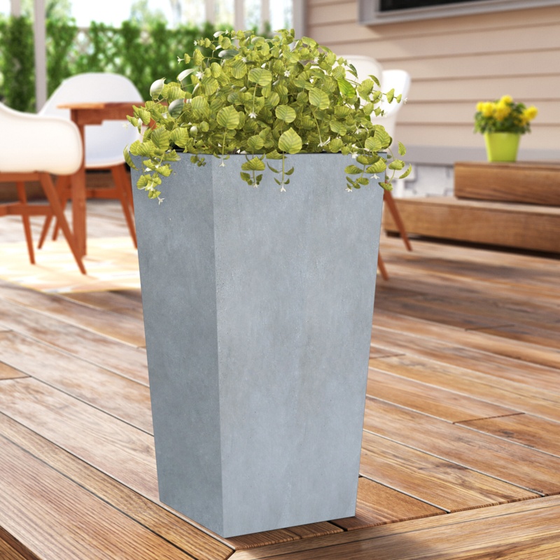 Acushnet Magnesium Oxide Pot Planter