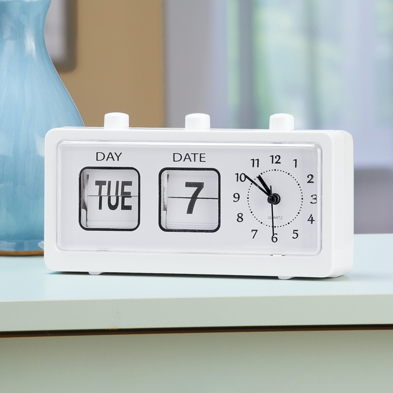 Analog Calendar Clock with Large Display