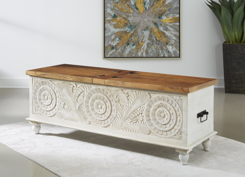 Ashlyn Accent Trunk