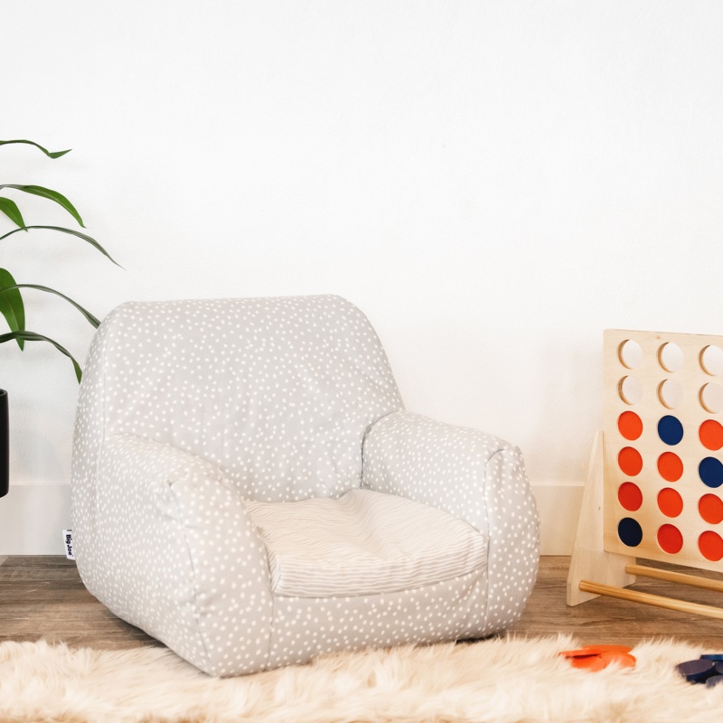 Lightweight Mid Mod Children's Chair