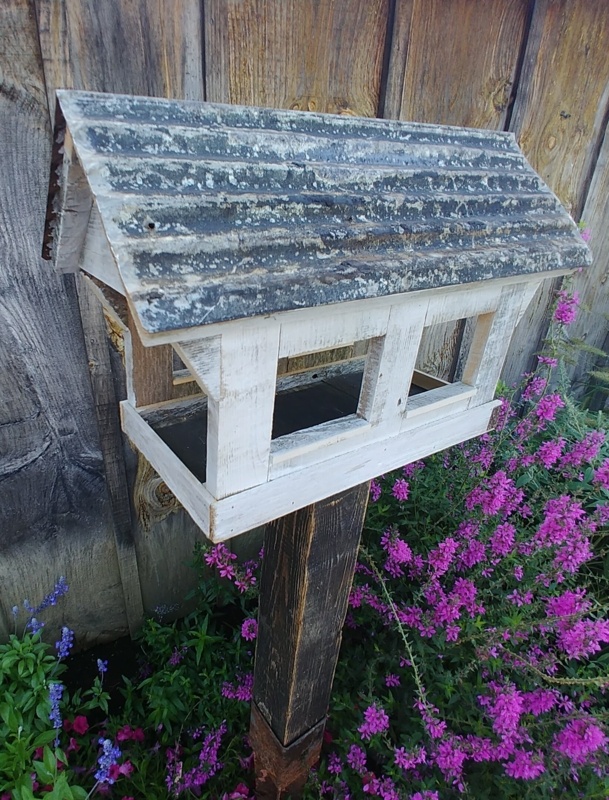 Bird in Hand Series 13" x 20" x 10" Columbia Covered Bridge Tray Bird Feeder