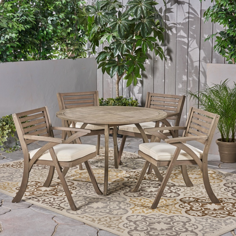 Cotswald Round 4 - Person Outdoor Dining Set