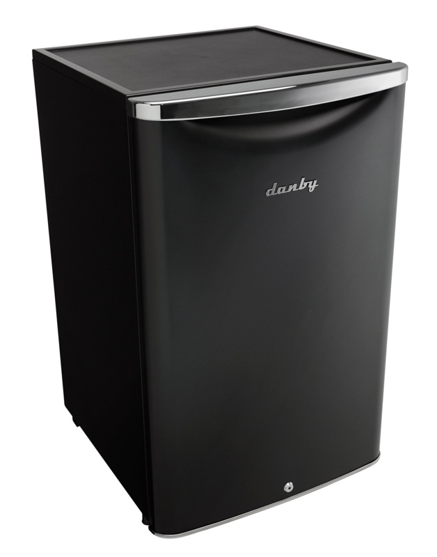 Danby Classic Retro 4.4 Cubic Feet cu. ft. Freestanding Mini Fridge