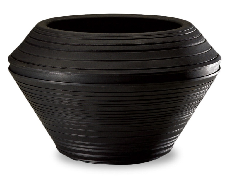 Daniel Resin Pot Planter