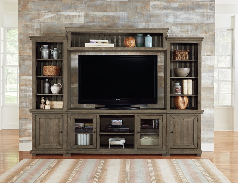 Dauntsey 118'' Media Center
