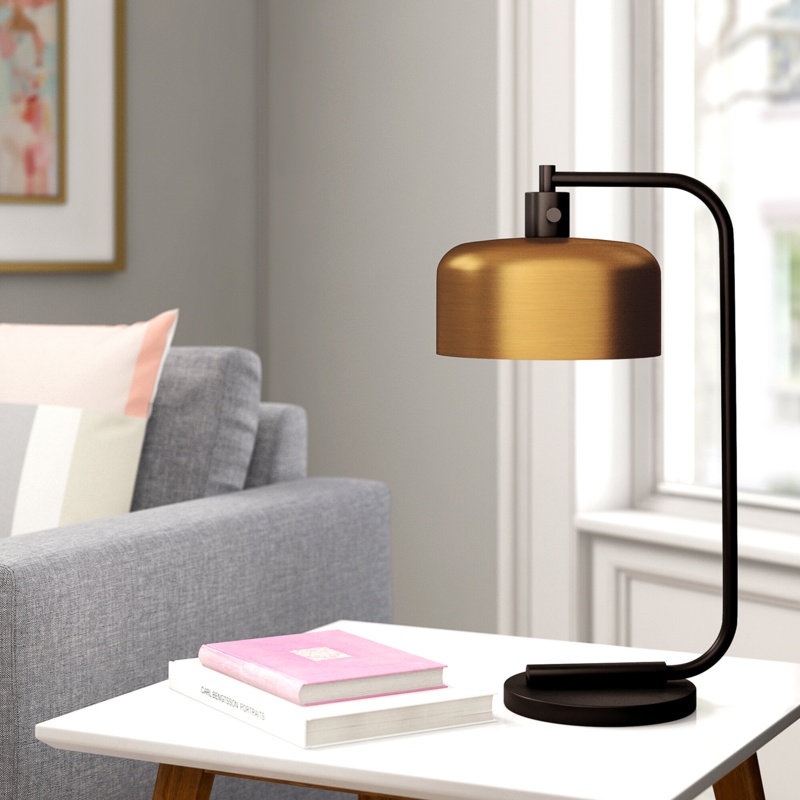 Dayla Metal Arched Lamp