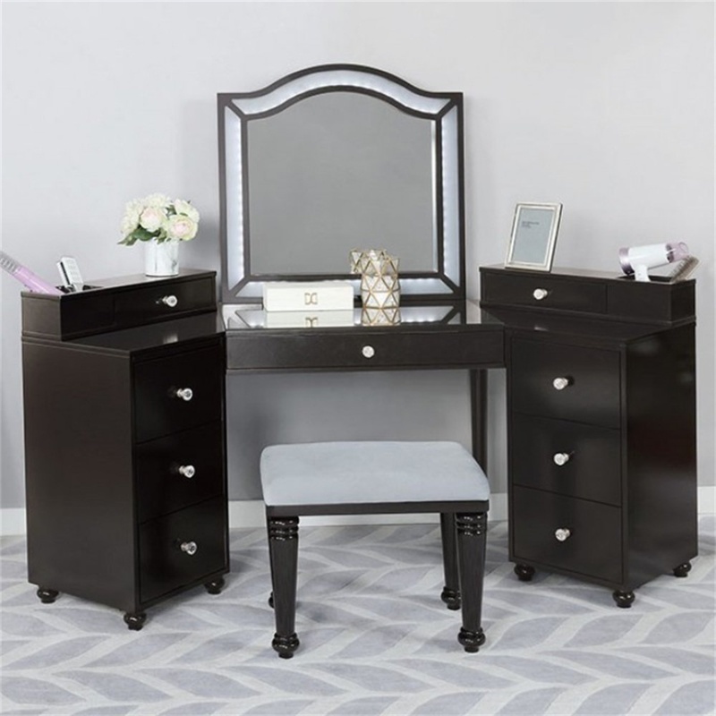 Ernad Vanity