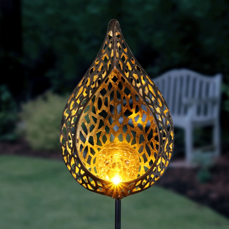 Ethereal Luster Garden Stake