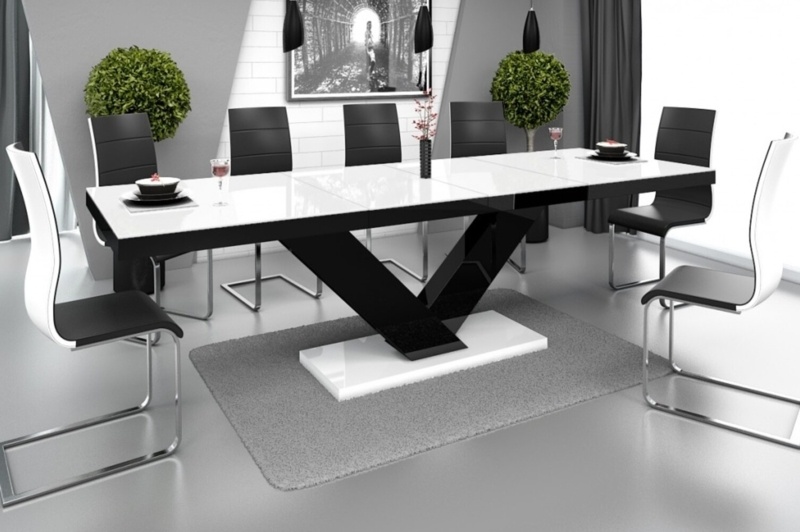 Fallin Extendable Pedestal Dining Table