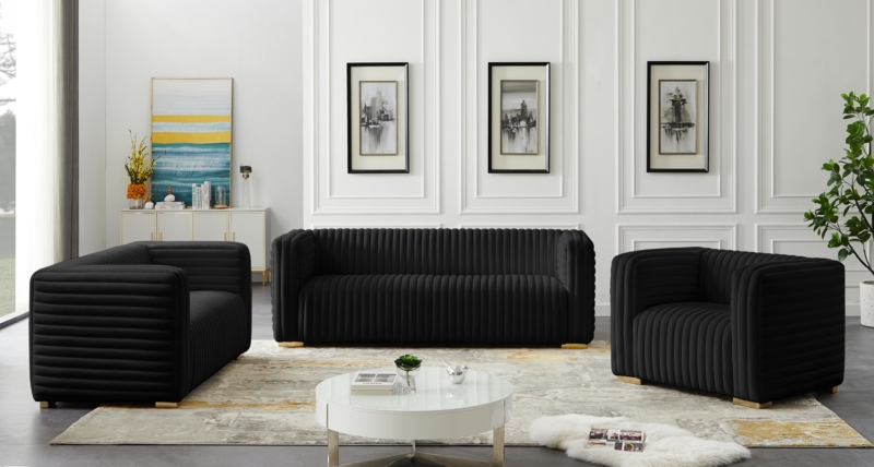 Velvet Casa Sofa with Tufted Design