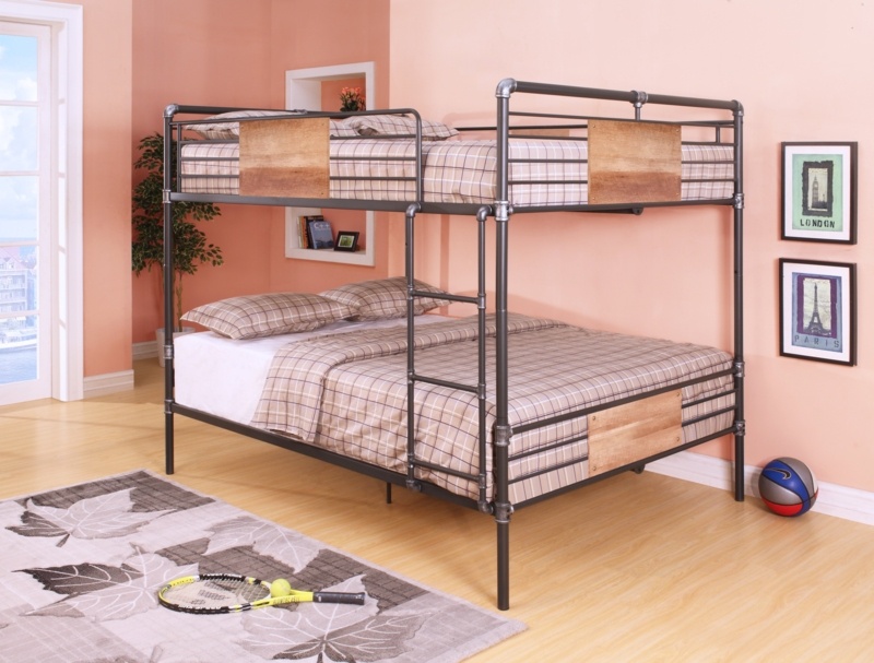 Figueiredo Queen Over Queen Metal Standard Bunk Bed by Viv + Rae™