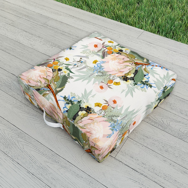 Floral Indoor/Outdoor Throw Pillow
