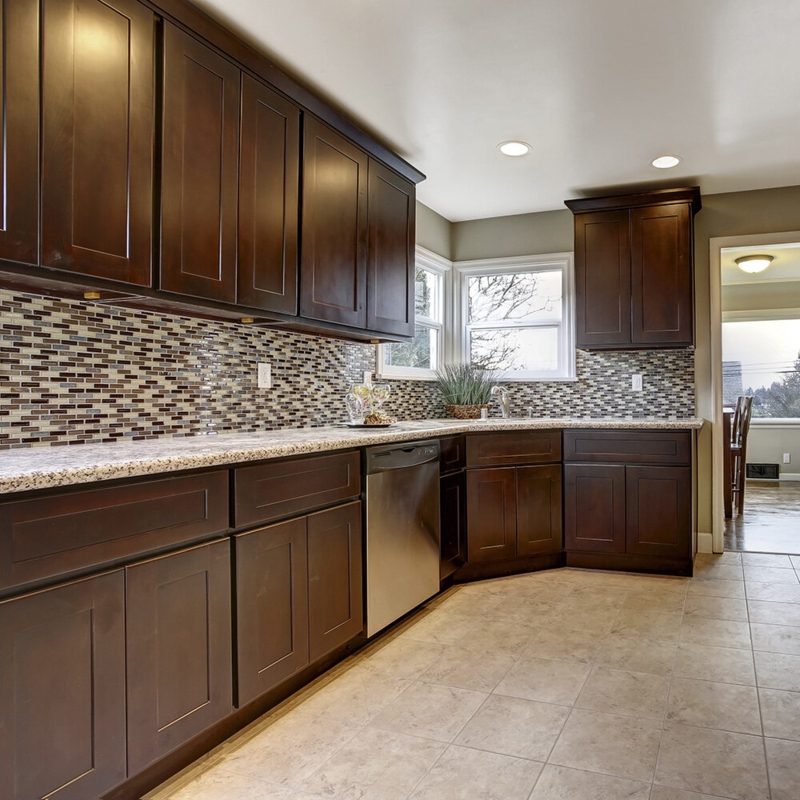 Stylish Kitchen Cabinet with Soft-Close Hinges
