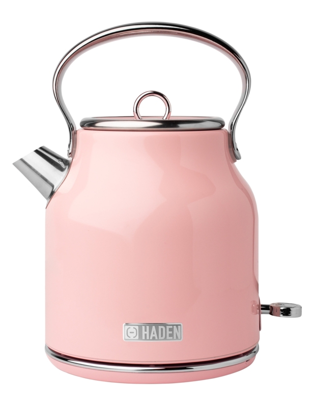 Traditional Heritage Kettle with Ergonomic Handle