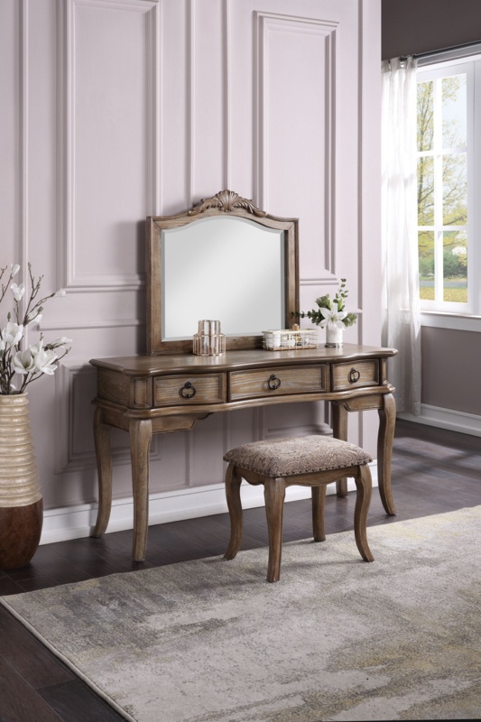 Huitt Vanity