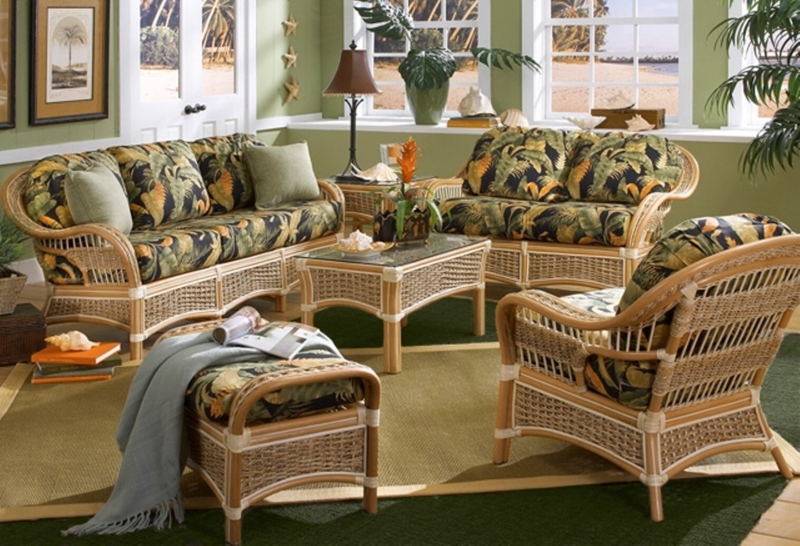 Compact Wicker Rattan Conversation Set