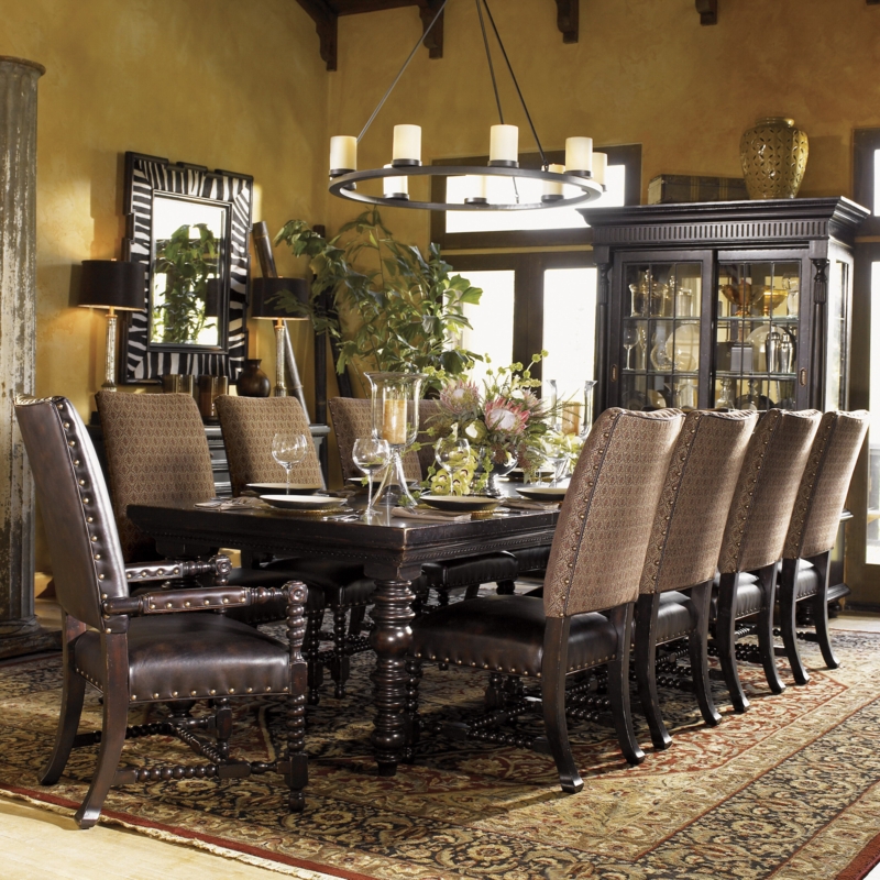 Laid-Back Traditional Dining Set