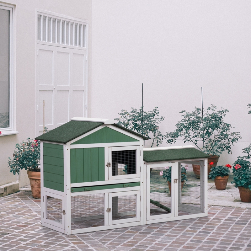 Lockable Wooden Hutch with Nest and Resting Box