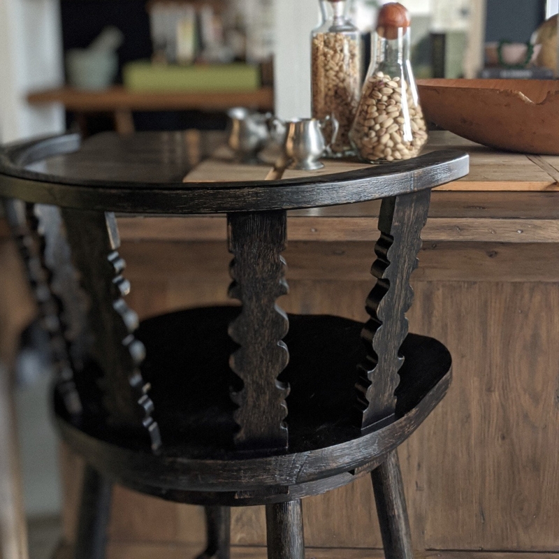 18th-century Windsor-inspired Chair