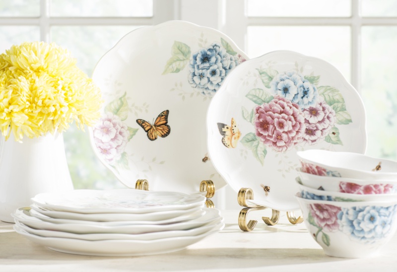 Lenox Butterfly Meadow Porcelain China Dinnerware Set - Service for 4