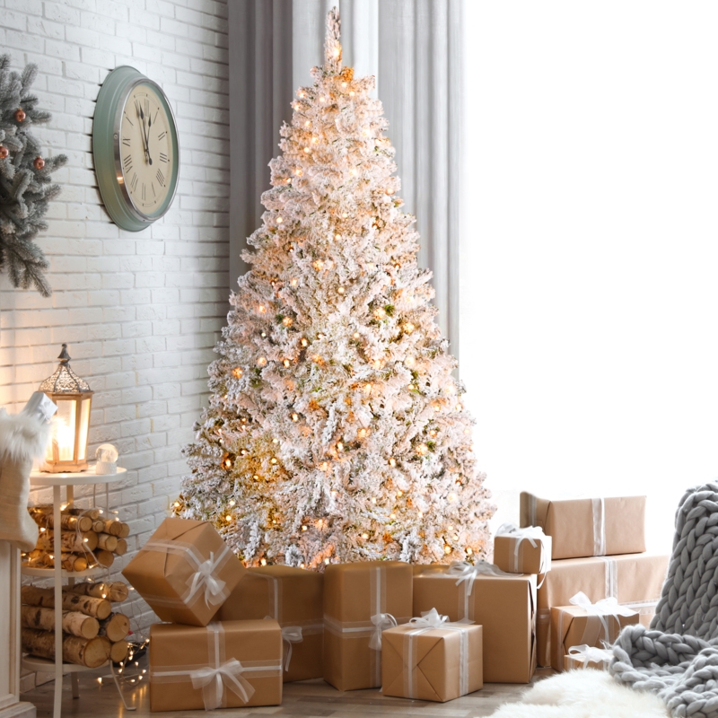White Pre-Lit Artificial Kingswood Fir