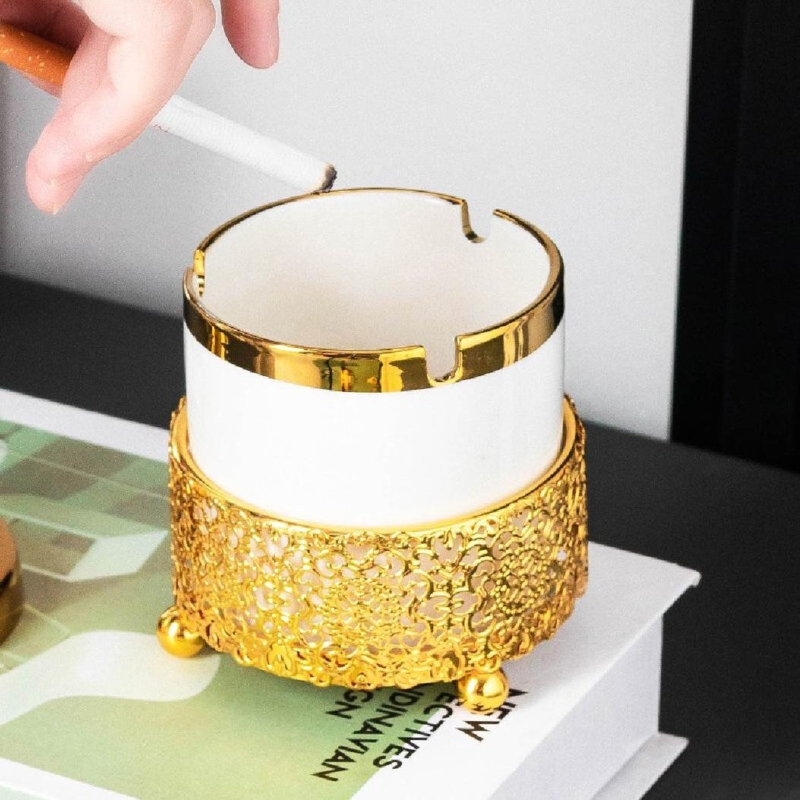 Hollow Lace Gold Frame Light Luxury