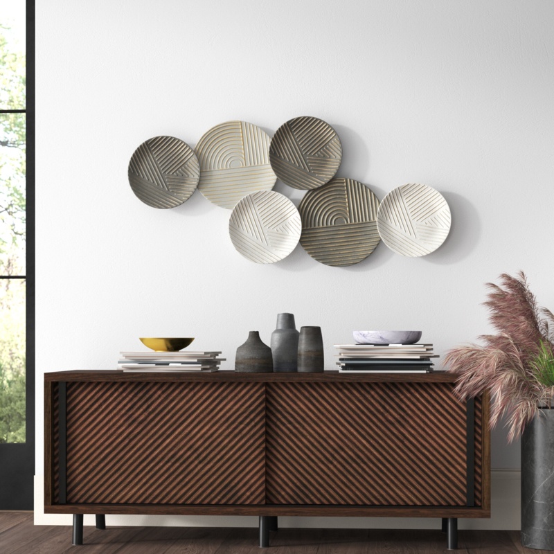 Louissaint Round Plate Wall Decor