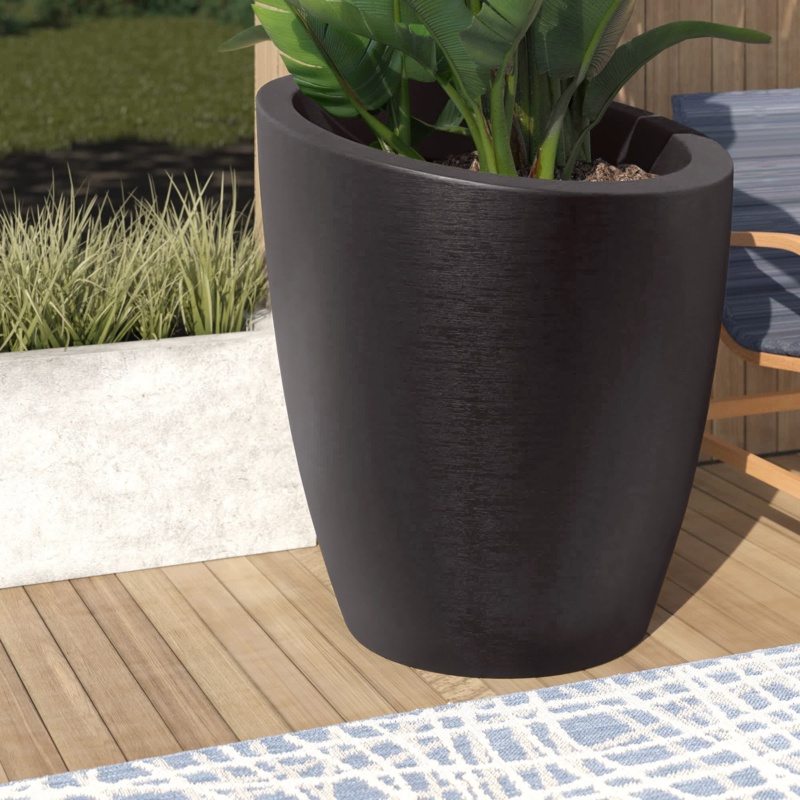 Marazzi Plastic Pot Planter