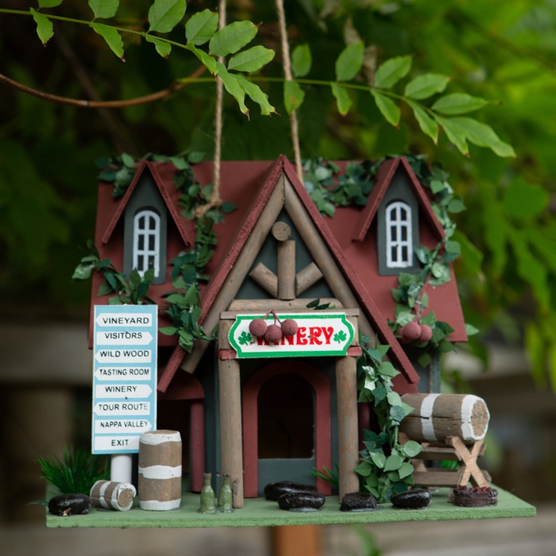 Mattis Winery 8 in x 10 in x 7 in Birdhouse