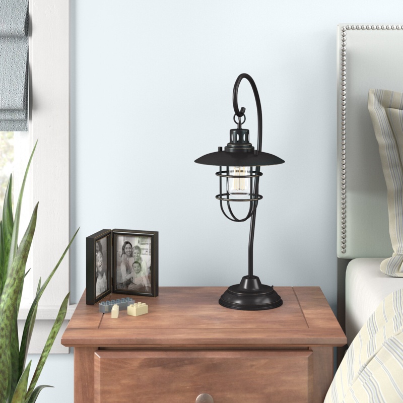Metal Arched Lamp