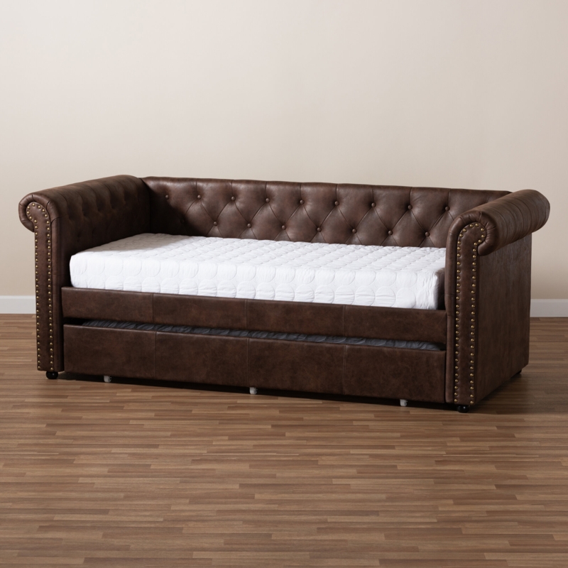 Versatile Daybed with Elegant Design