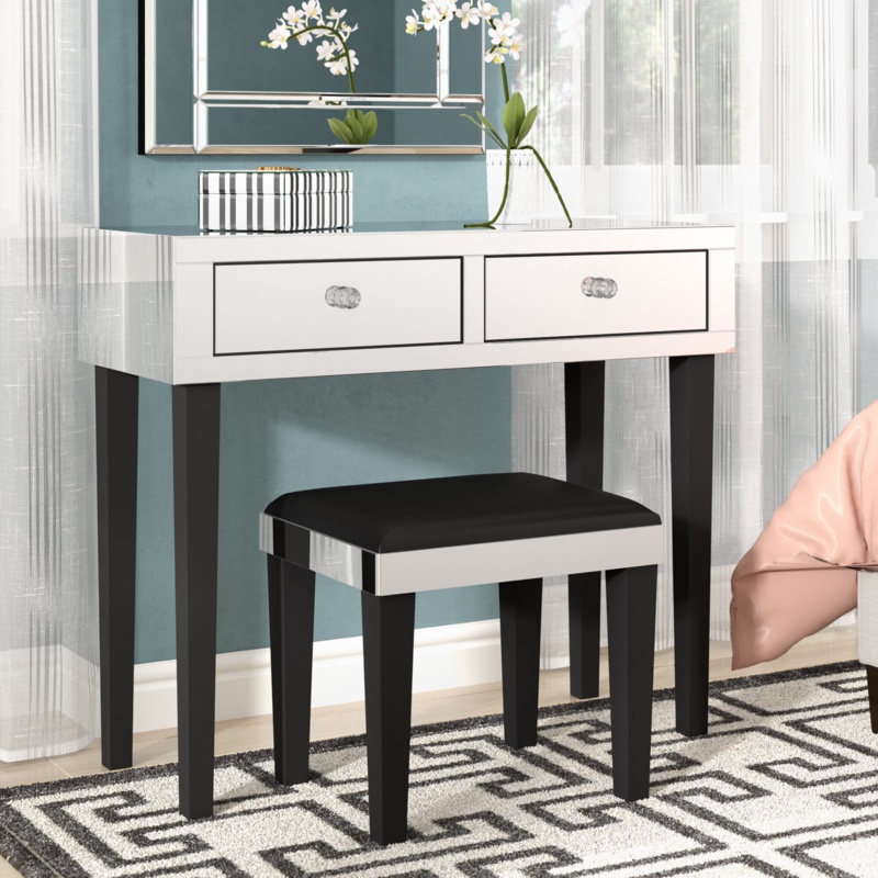 Chic Mirrored Vanity Set with Drawers