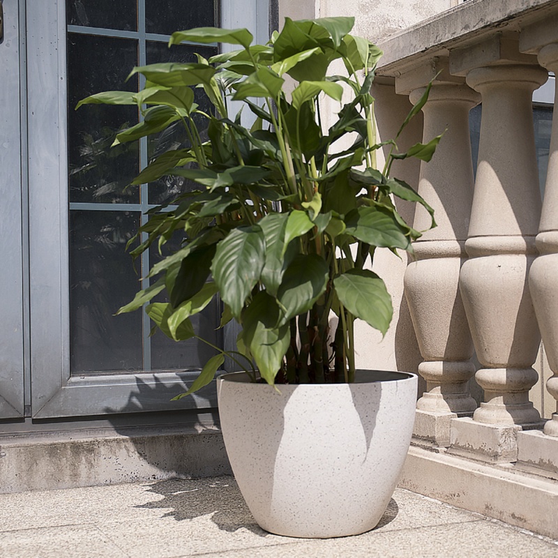 Nova 1-Piece Plastic Pot Planter