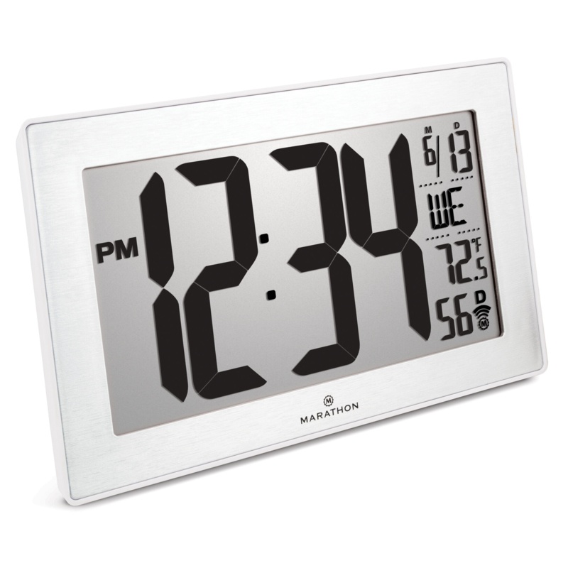 Self-Adjusting Atomic Wall and Table Clock