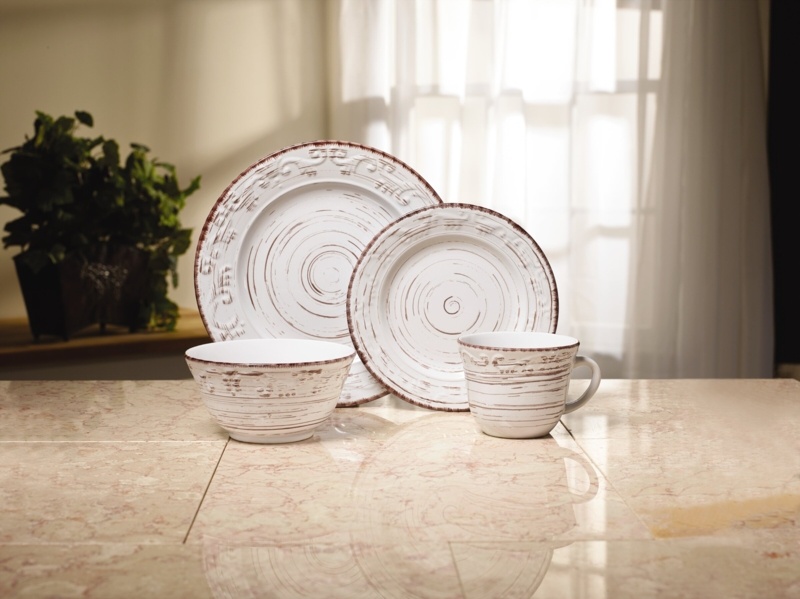 Pfaltzgraff Stoneware Dinnerware Set - Service for 4