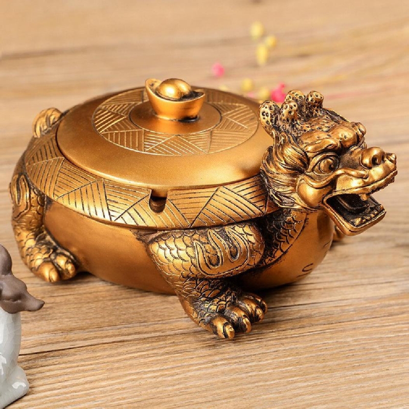 Exquisite Retro-Style Carved Decor