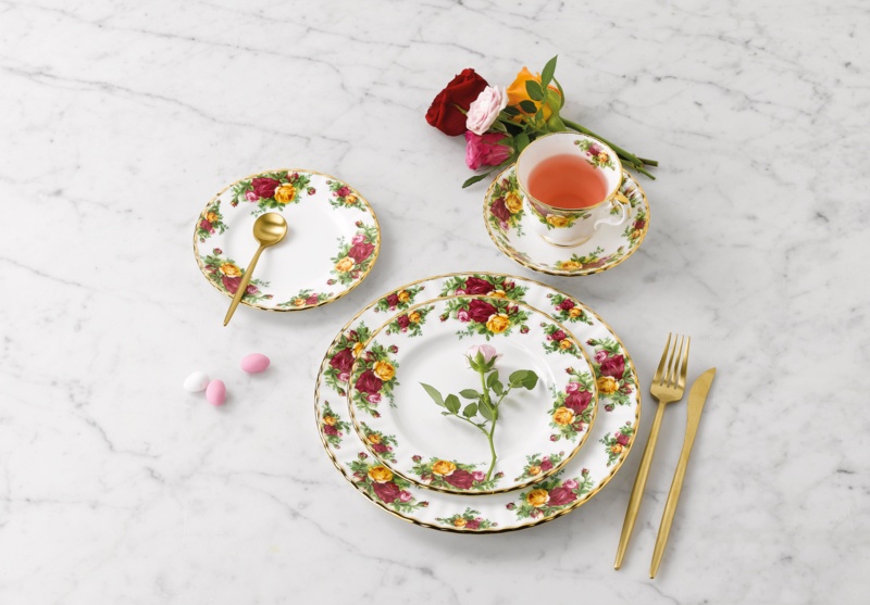 Royal Albert Old Country Roses Bone China Dinnerware Set