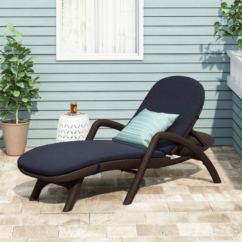 Luxurious Adjustable Chaise Lounge