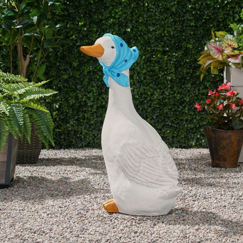 Saragus Concrete Goose Statue