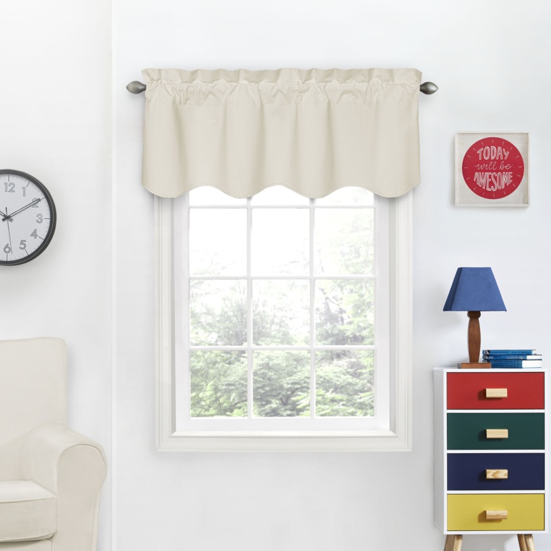 Scalloped 42'' Window Valance